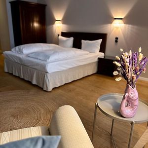 Deluxe Zimmer mit Kingsize-Bett