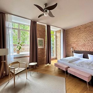 Deluxe Zimmer mit Kingsize-Bett